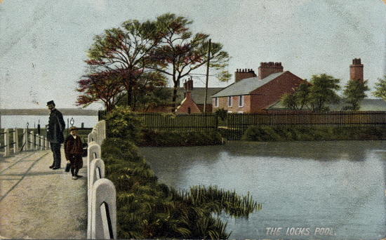 Bridgewater Canal lock's pool, Runcorn